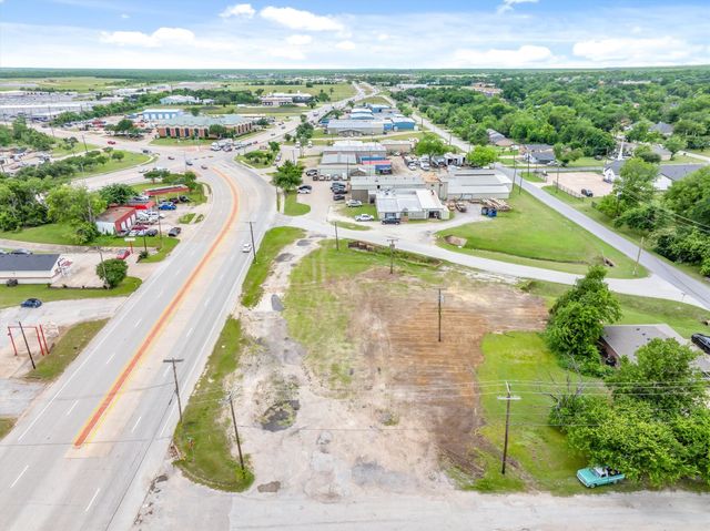 1008 S Virginia Street, Terrell, TX 75160