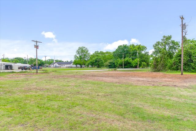 1008 S Virginia Street, Terrell, TX 75160