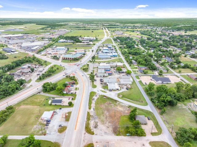 1008 S Virginia Street, Terrell, TX 75160