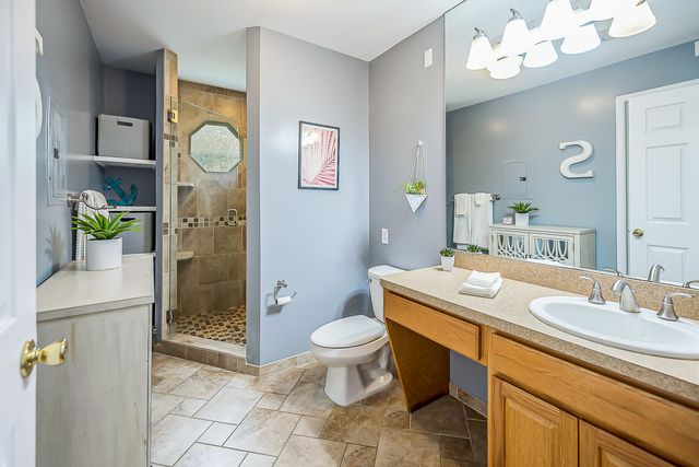5256 Edgelake Drive, Hamburg Twp, MI 48169