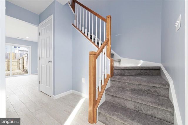 12304 WOODLAWN CT, Woodbridge, VA 22192