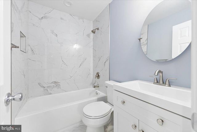 12304 WOODLAWN CT, Woodbridge, VA 22192