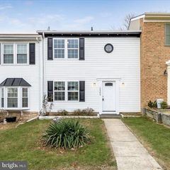 12304 WOODLAWN CT, Woodbridge, VA 22192