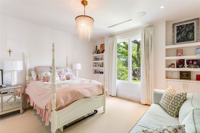 6715 Golf Drive, University Park, TX 75205