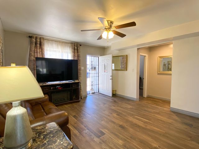 2507 Cagua Drive NE, Albuquerque, NM 87110