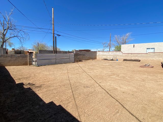 2507 Cagua Drive NE, Albuquerque, NM 87110