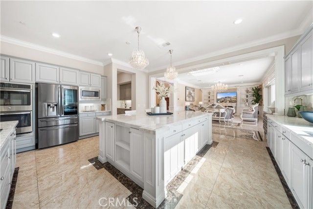 6829 Birmingham, Chino, CA 91710