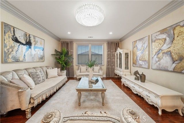 6829 Birmingham, Chino, CA 91710