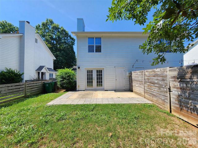 1525 Briar Creek Road B, Charlotte, NC 28205