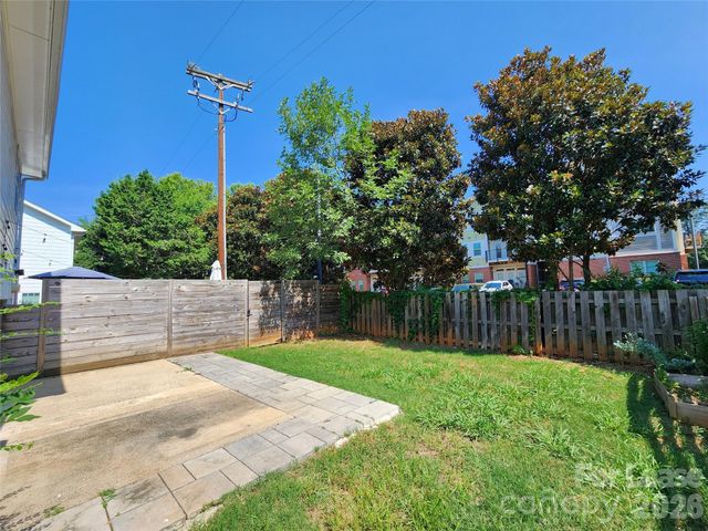 1525 Briar Creek Road B, Charlotte, NC 28205