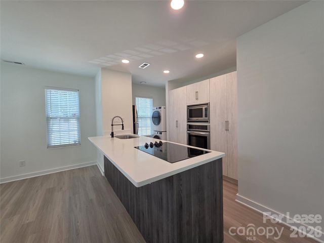 1525 Briar Creek Road B, Charlotte, NC 28205