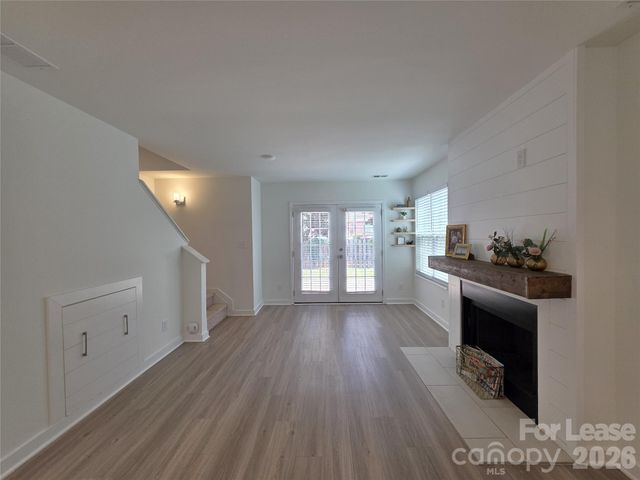 1525 Briar Creek Road B, Charlotte, NC 28205