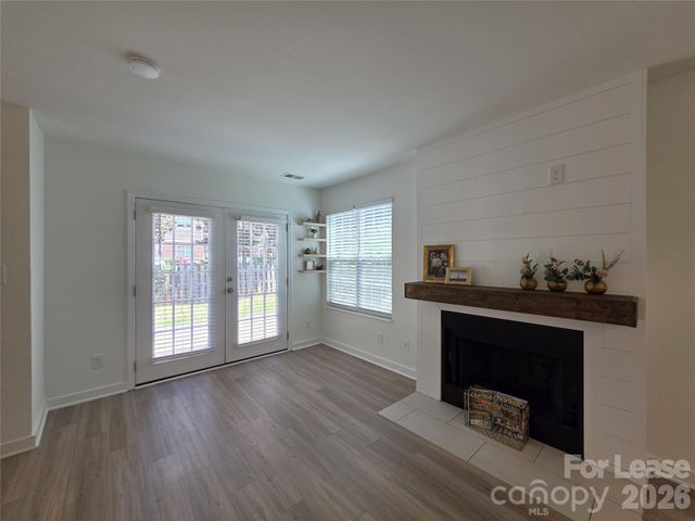 1525 Briar Creek Road B, Charlotte, NC 28205