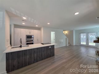 1525 Briar Creek Road B, Charlotte, NC 28205