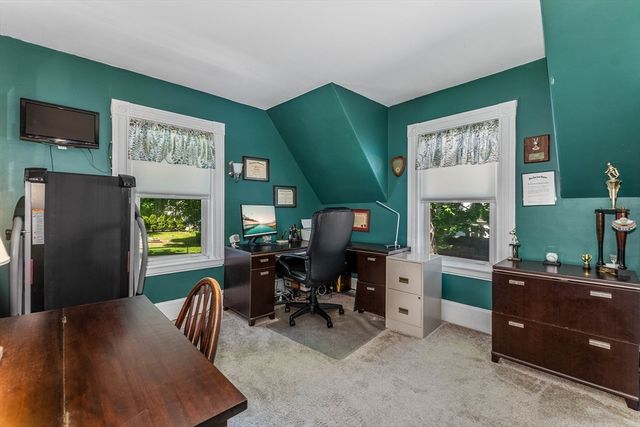 113 Oakdale Ave, Dedham, MA 02026