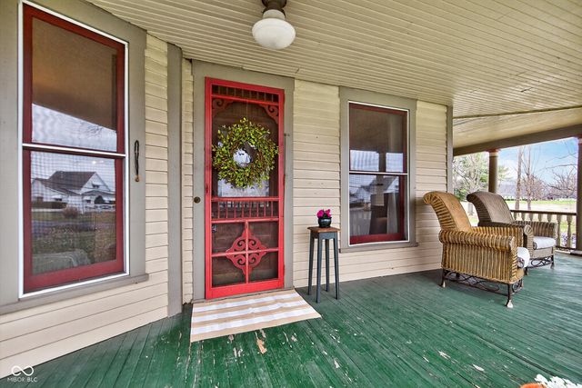 704 S Nineveh Road, Franklin, IN 46131