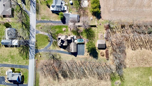 704 S Nineveh Road, Franklin, IN 46131