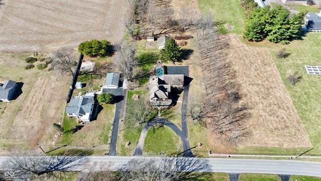 704 S Nineveh Road, Franklin, IN 46131