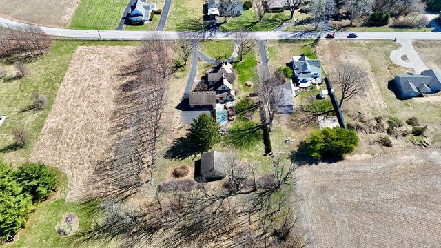 704 S Nineveh Road, Franklin, IN 46131