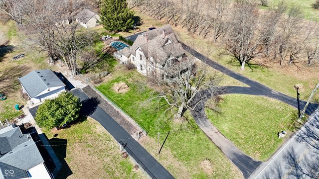 704 S Nineveh Road, Franklin, IN 46131