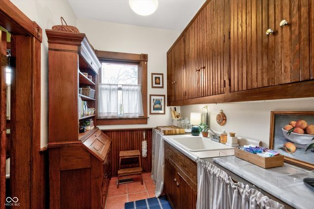 704 S Nineveh Road, Franklin, IN 46131