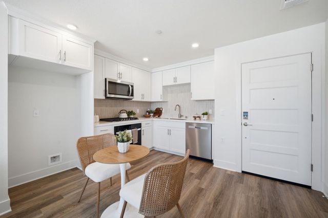 17050 Depot Street 302, Morgan Hill, CA 95037