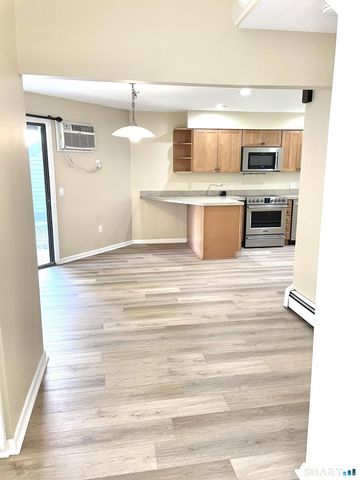 17-D Yankee Glen Drive 17D, Madison, CT 06443