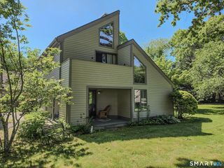 17-D Yankee Glen Drive 17D, Madison, CT 06443