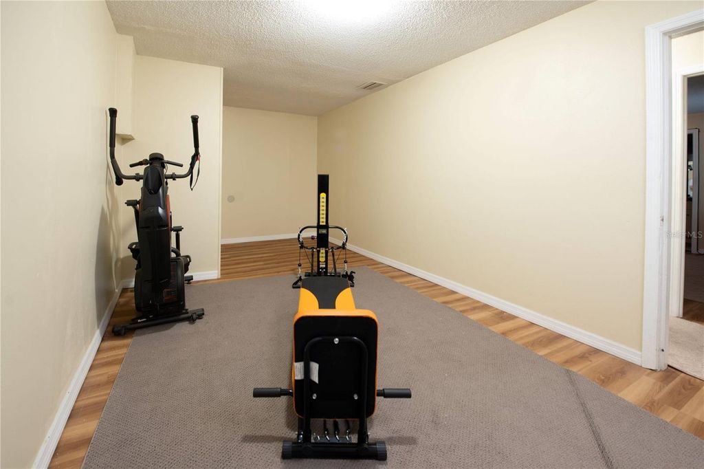 Image 16 of property listing at 4705 SERENA DRIVE, Tampa, FL 33617