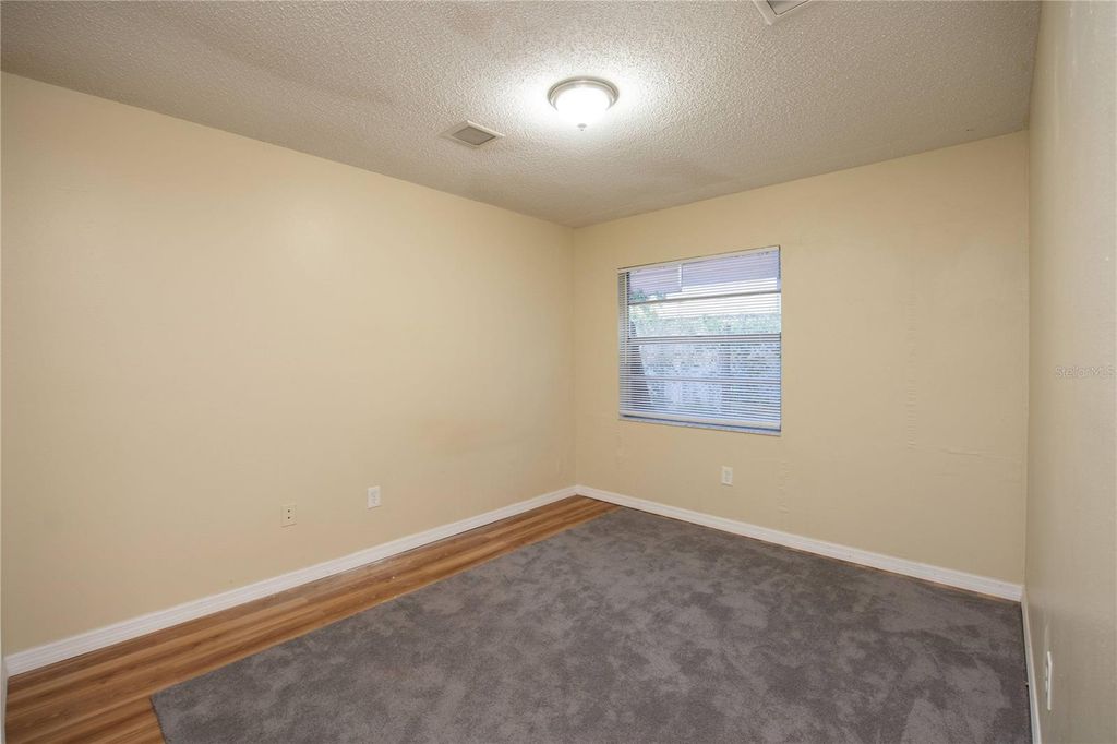 Image 18 of property listing at 4705 SERENA DRIVE, Tampa, FL 33617