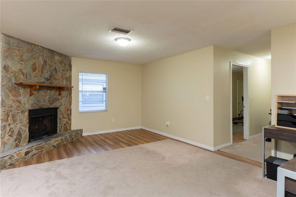 Image 7 of property listing at 4705 SERENA DRIVE, Tampa, FL 33617