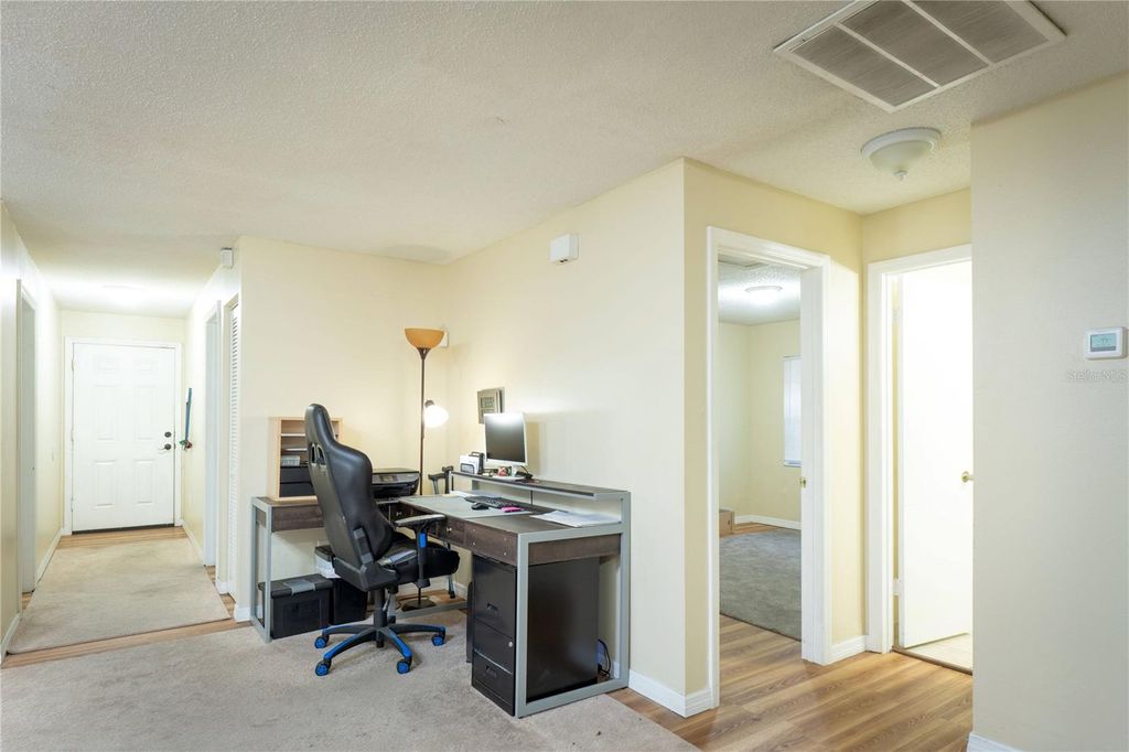 Image 9 of property listing at 4705 SERENA DRIVE, Tampa, FL 33617