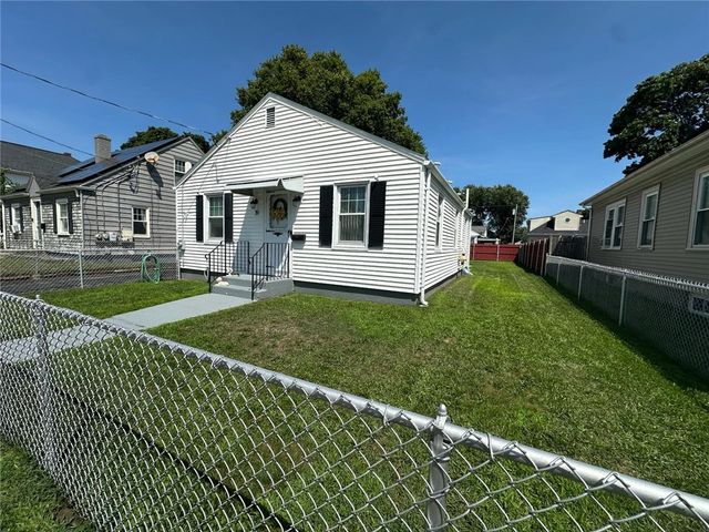 39 Clinton Street, Pawtucket, RI 02861