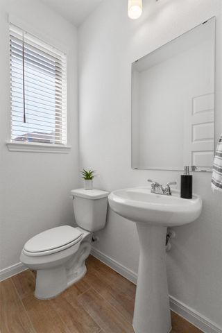 338 Langhorne BND, Liberty Hill, TX 78642