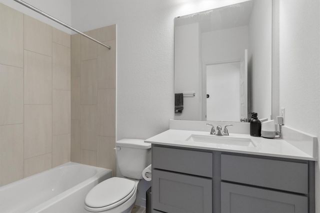 338 Langhorne BND, Liberty Hill, TX 78642