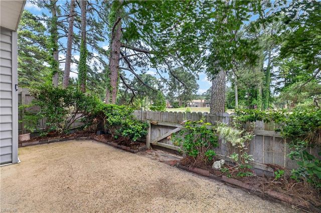 612 Pinnacle DR, Virginia Beach, VA 23462