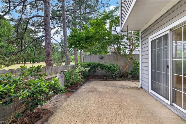 612 Pinnacle DR, Virginia Beach, VA 23462