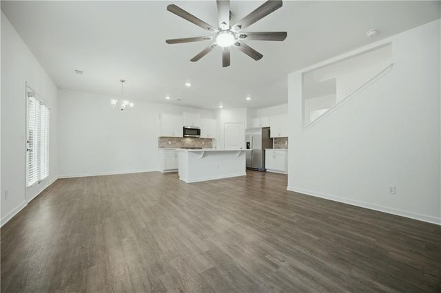 5504 Barberry Avenue, Oakwood, GA 30566