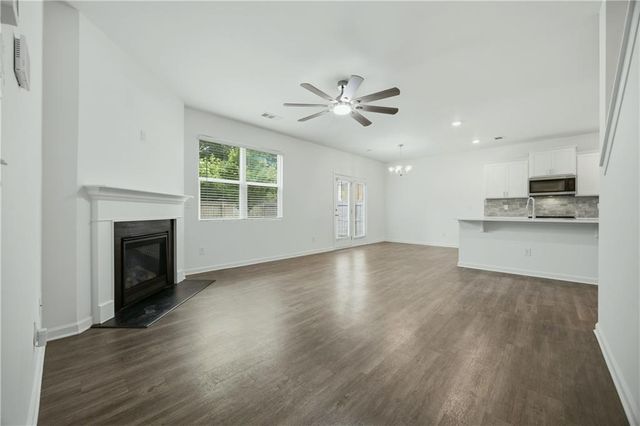 5504 Barberry Avenue, Oakwood, GA 30566