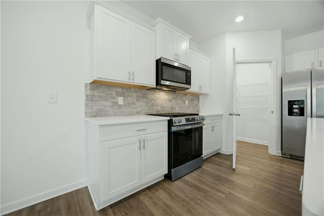 5504 Barberry Avenue, Oakwood, GA 30566