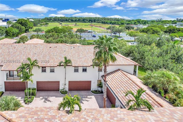 4818 Acadian Trl, Coconut Creek, FL 33073
