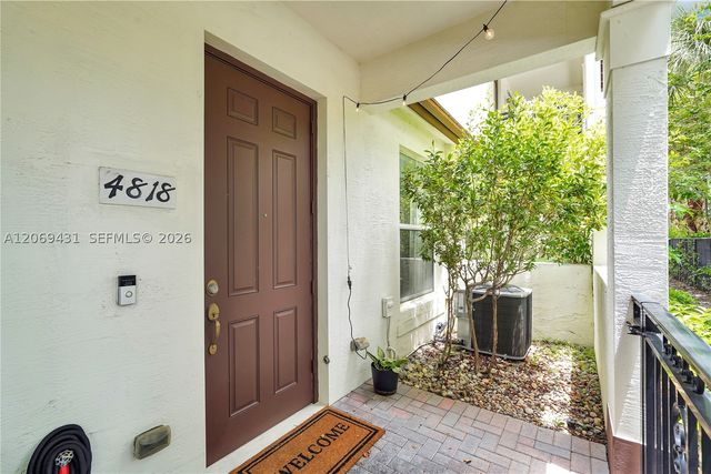 4818 Acadian Trl, Coconut Creek, FL 33073