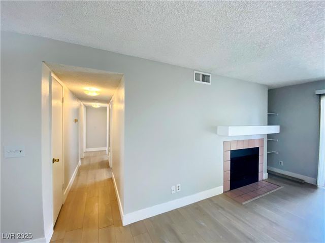 2750 South Durango Drive 2032, Las Vegas, NV 89117