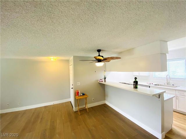 2750 South Durango Drive 2032, Las Vegas, NV 89117