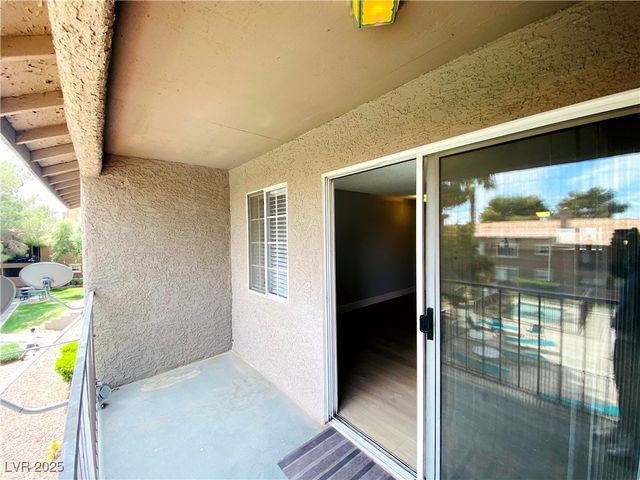 2750 South Durango Drive 2032, Las Vegas, NV 89117