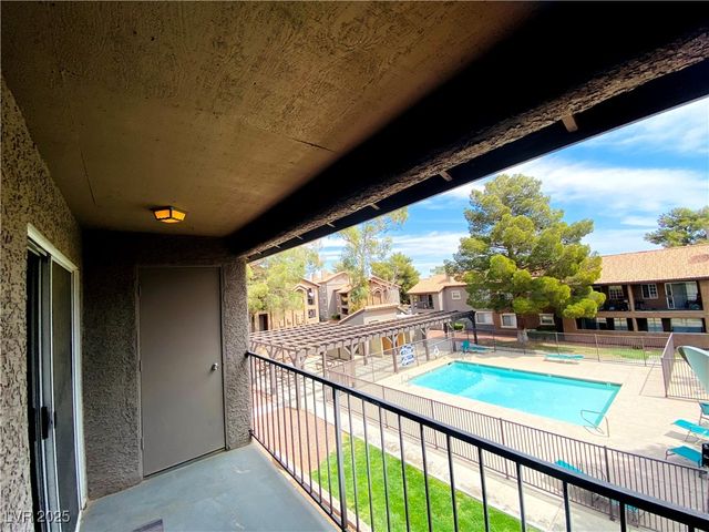 2750 South Durango Drive 2032, Las Vegas, NV 89117