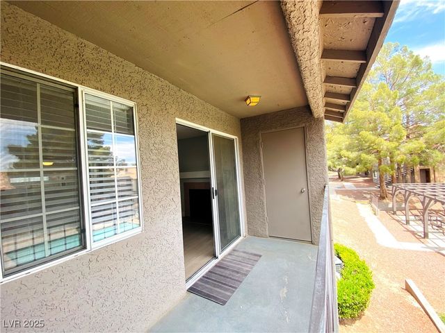 2750 South Durango Drive 2032, Las Vegas, NV 89117