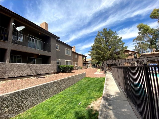 2750 South Durango Drive 2032, Las Vegas, NV 89117