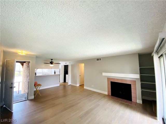 2750 South Durango Drive 2032, Las Vegas, NV 89117