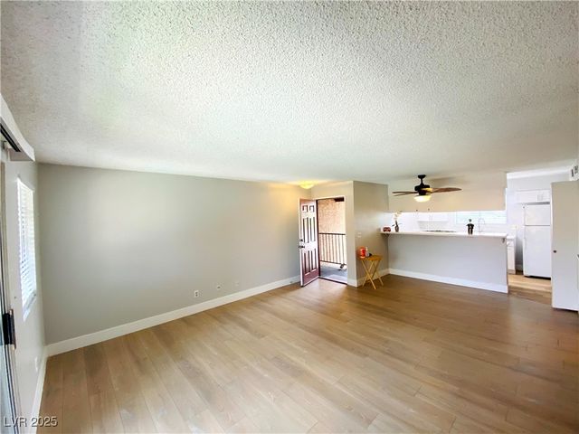 2750 South Durango Drive 2032, Las Vegas, NV 89117